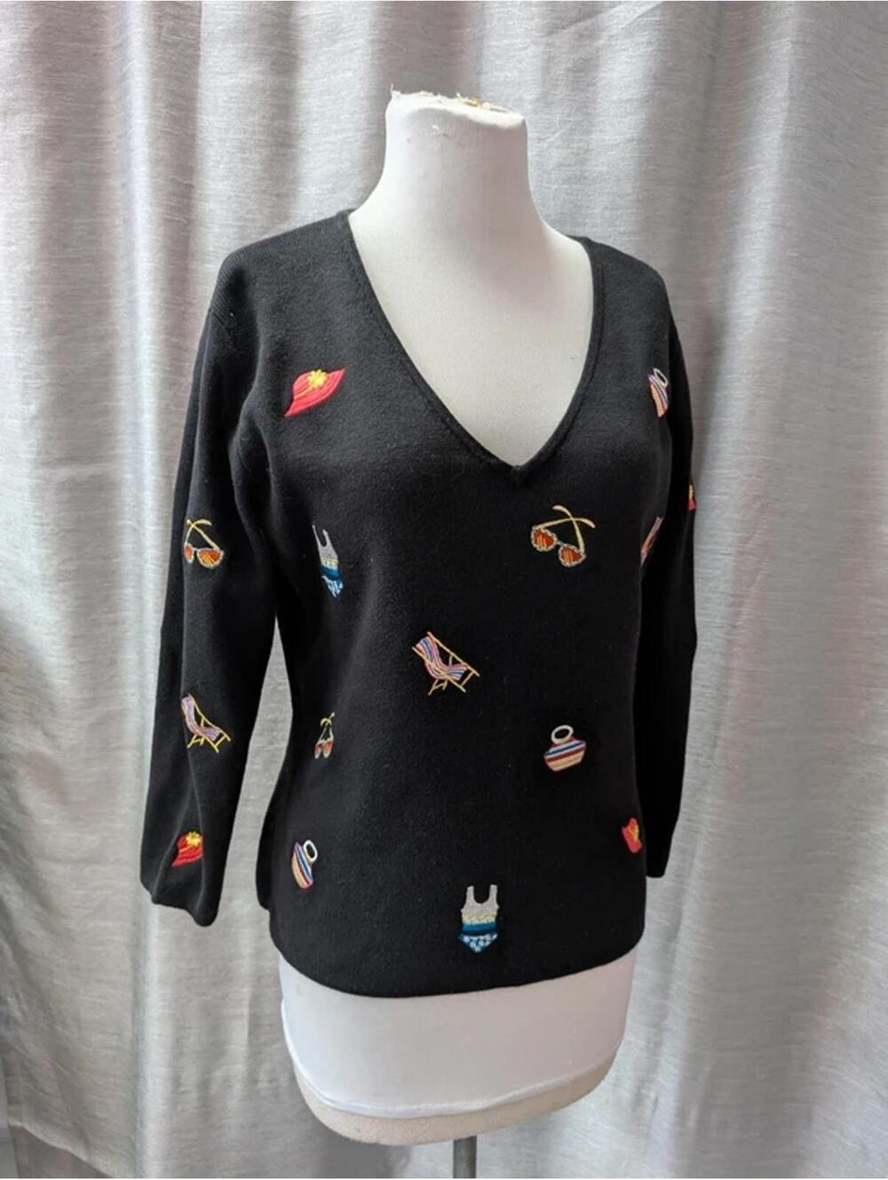 Embroidered Vacation Pattern Black Cotton Sweater L